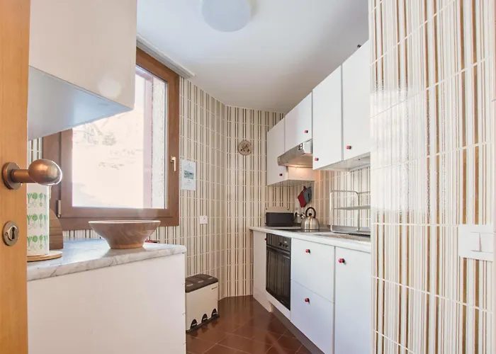 아파트 Cozy In With Wifi *